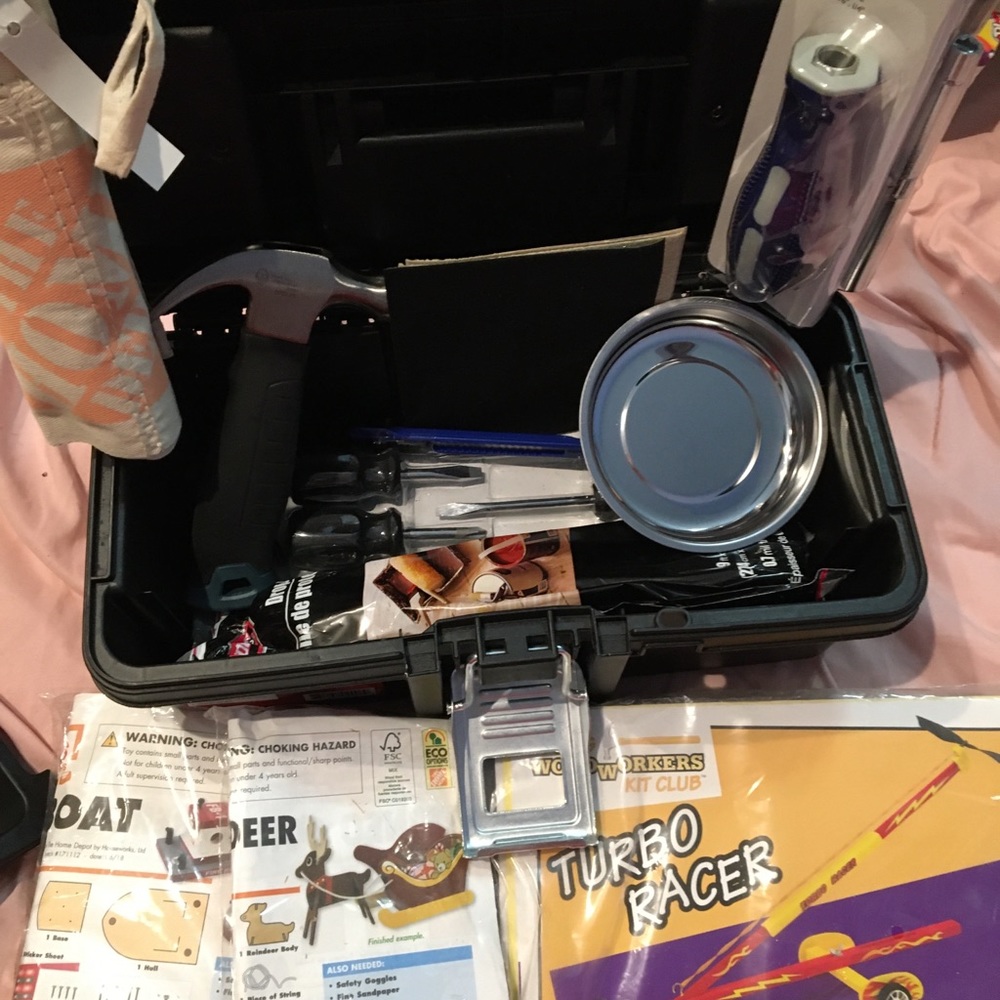 Loaded Craftsmans tool box - Picture 2 of 7